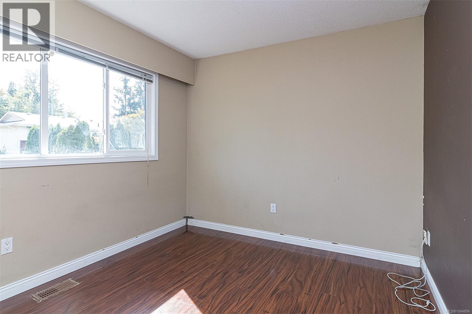 1766 Halliday Pl Property Photo 15