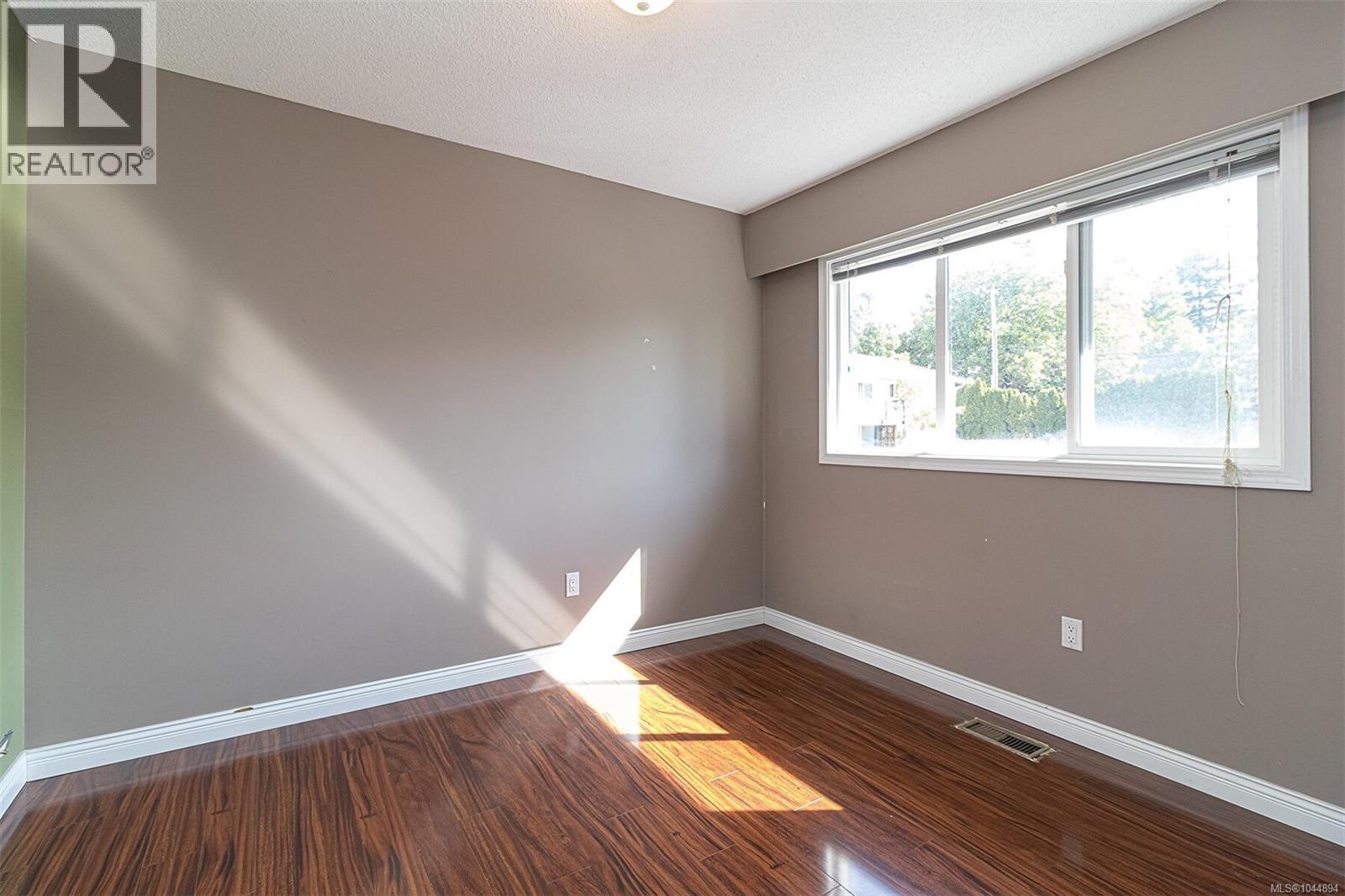 1766 Halliday Pl Property Photo 20
