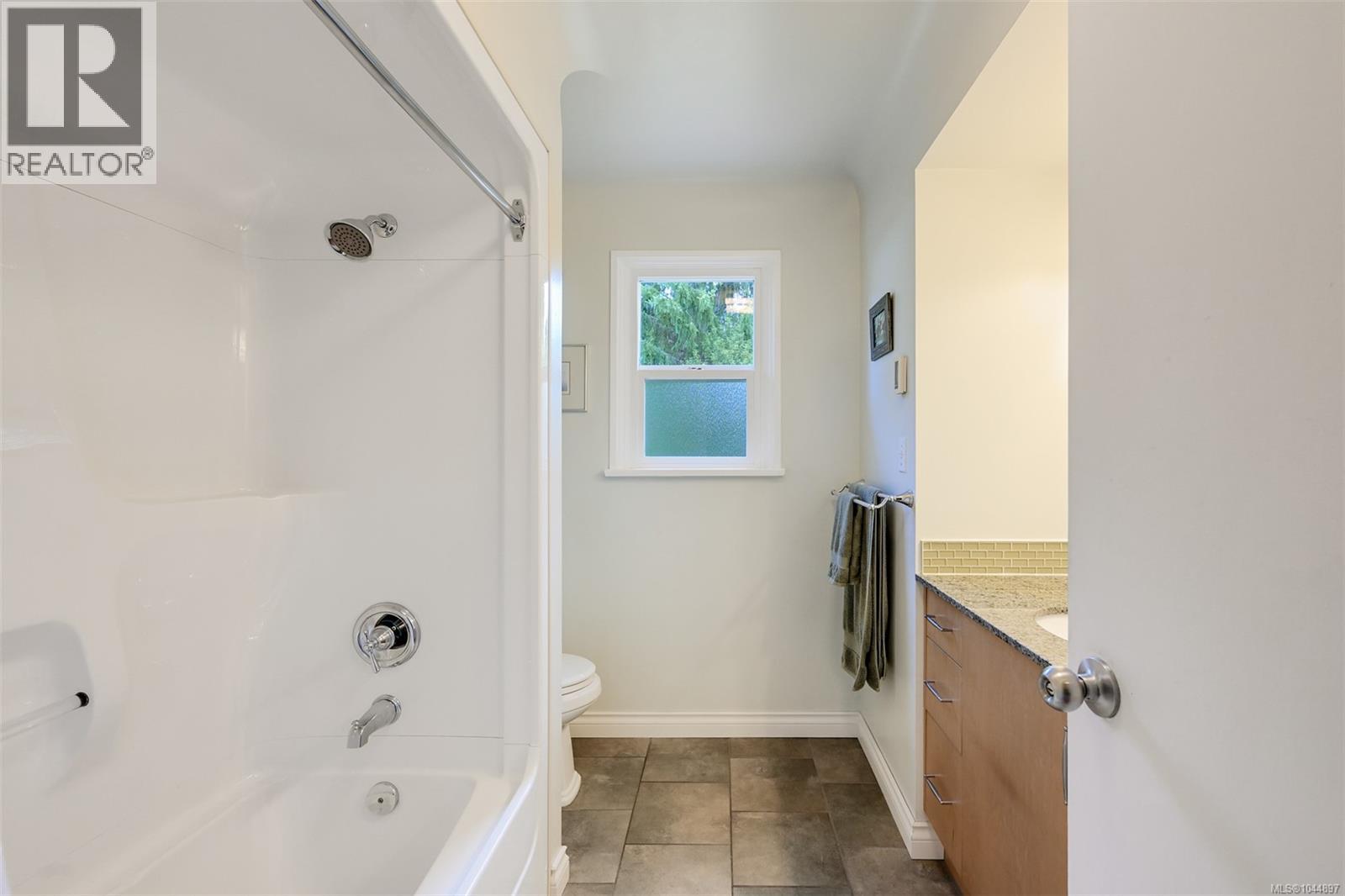 3835 Cumberland Rd Property Photo 15