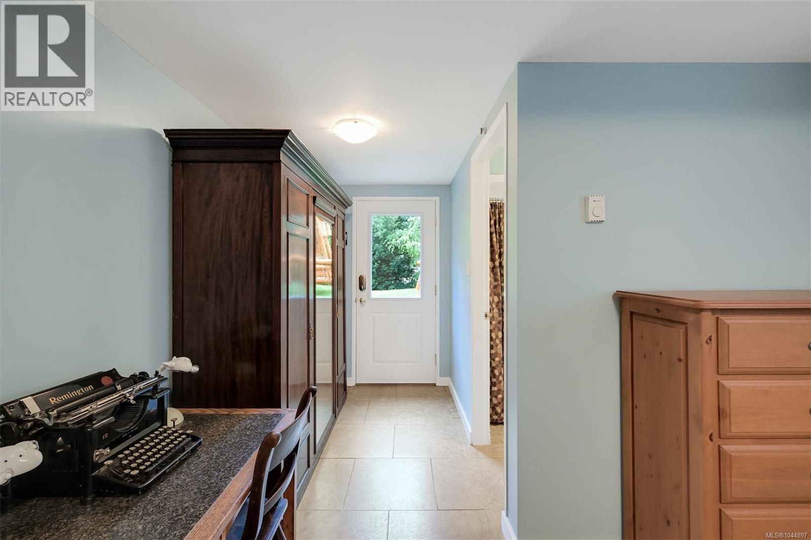 3835 Cumberland Rd Property Photo 25