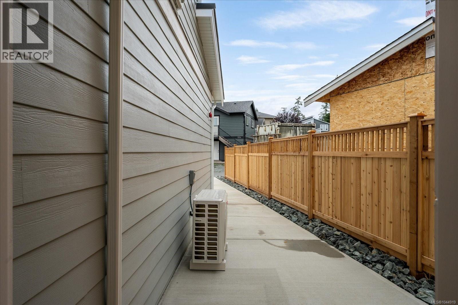 3800 Marjorie Way Property Photo 16