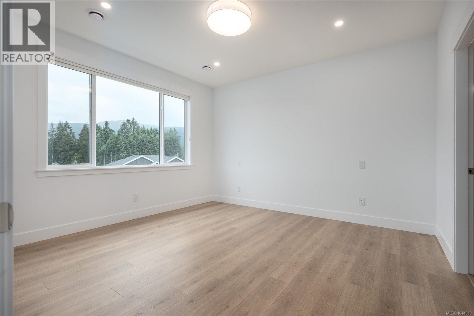 3800 Marjorie Way Property Photo 19