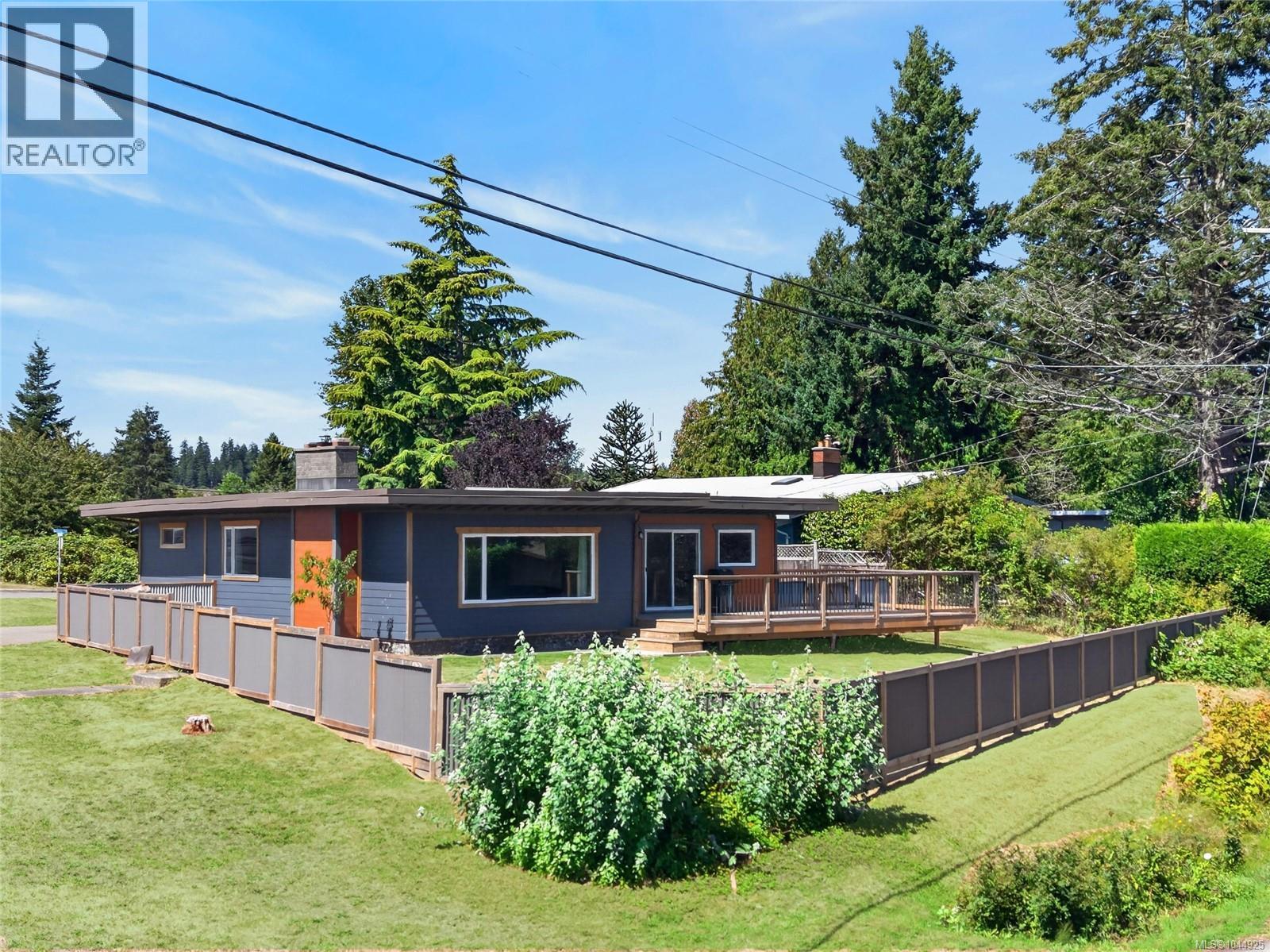 3584 Island Hwy