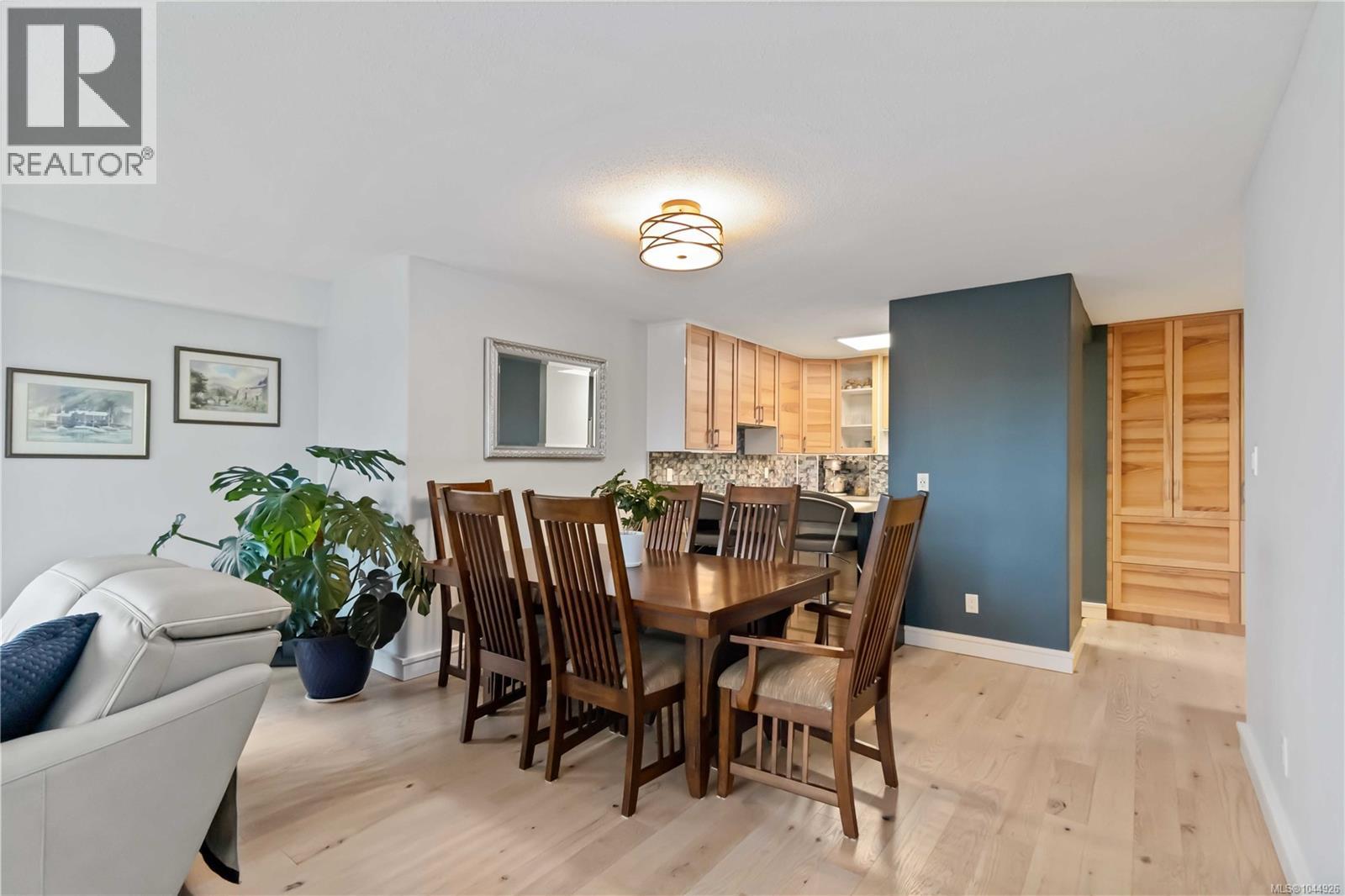 501 2920 Cook St Property Photo 11