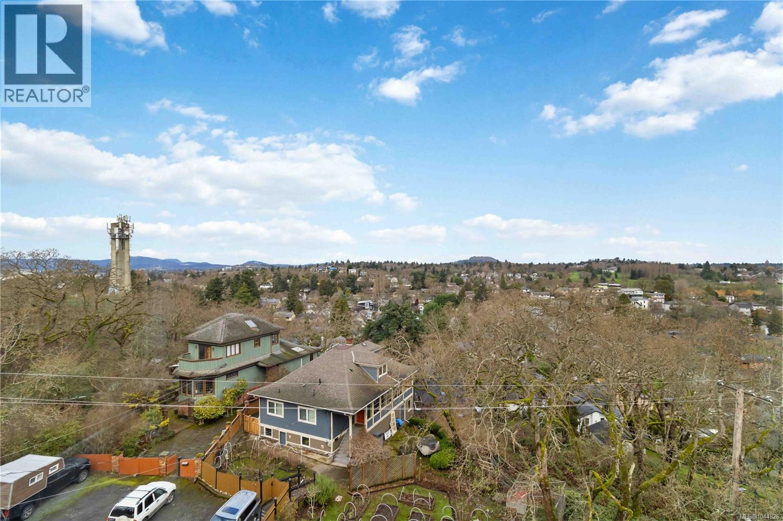 501 2920 Cook St Property Photo 20