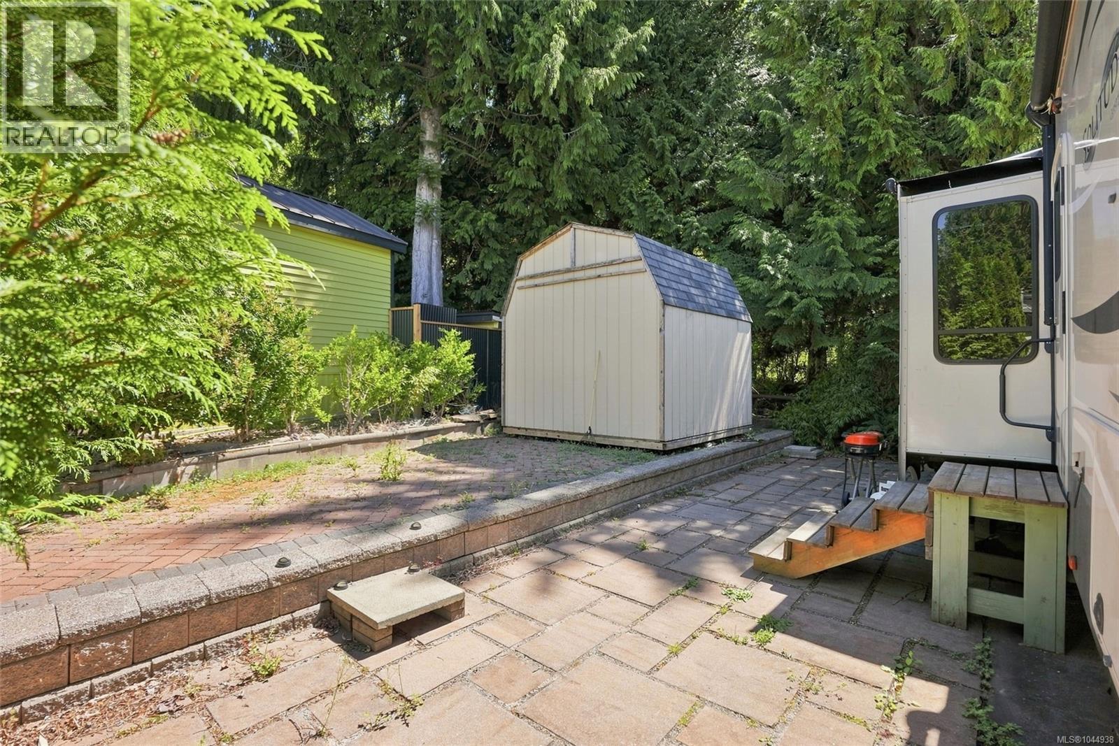 2106 Buttle Lake Way Property Photo 13