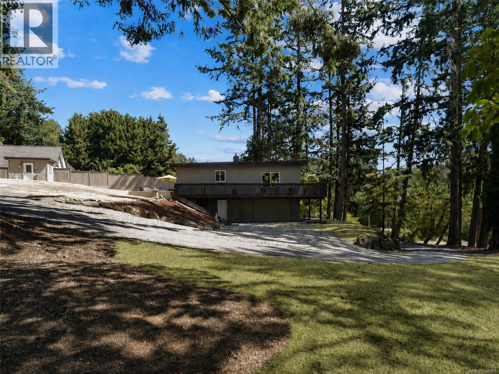 1084 Tatlow Rd Property Photo 48