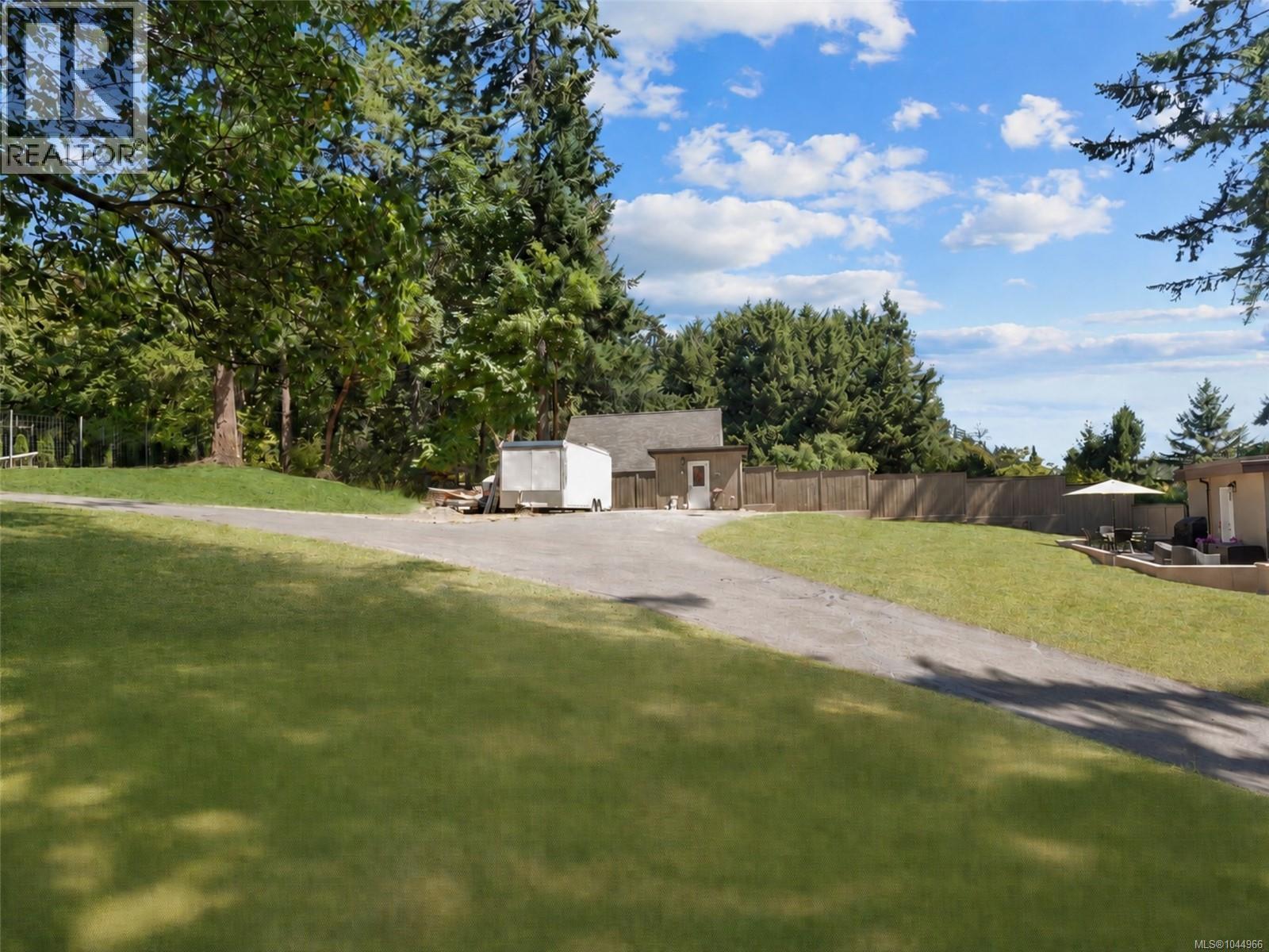 1084 Tatlow Rd Property Photo 51