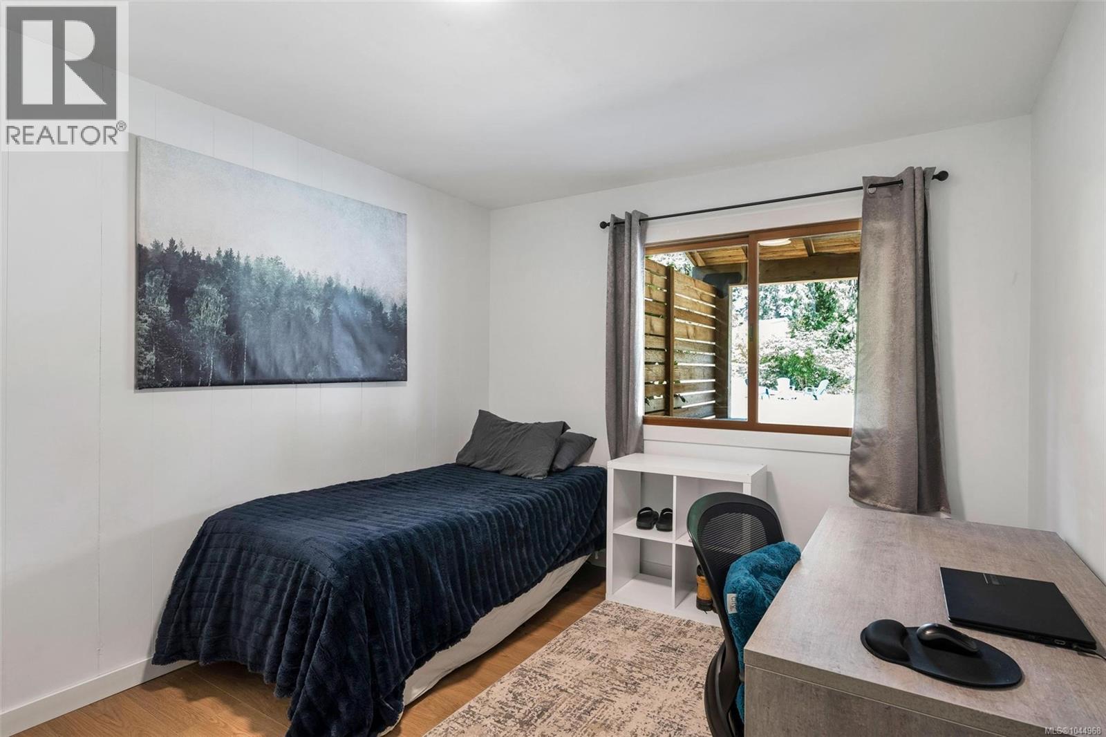 1127 Stuart Cres Property Photo 45