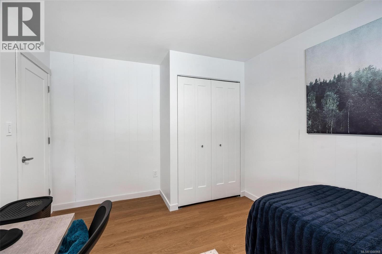 1127 Stuart Cres Property Photo 46
