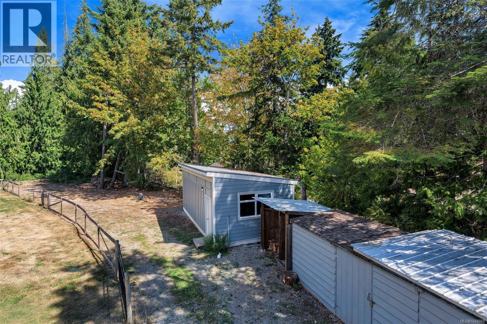 1127 Stuart Cres Property Photo 61