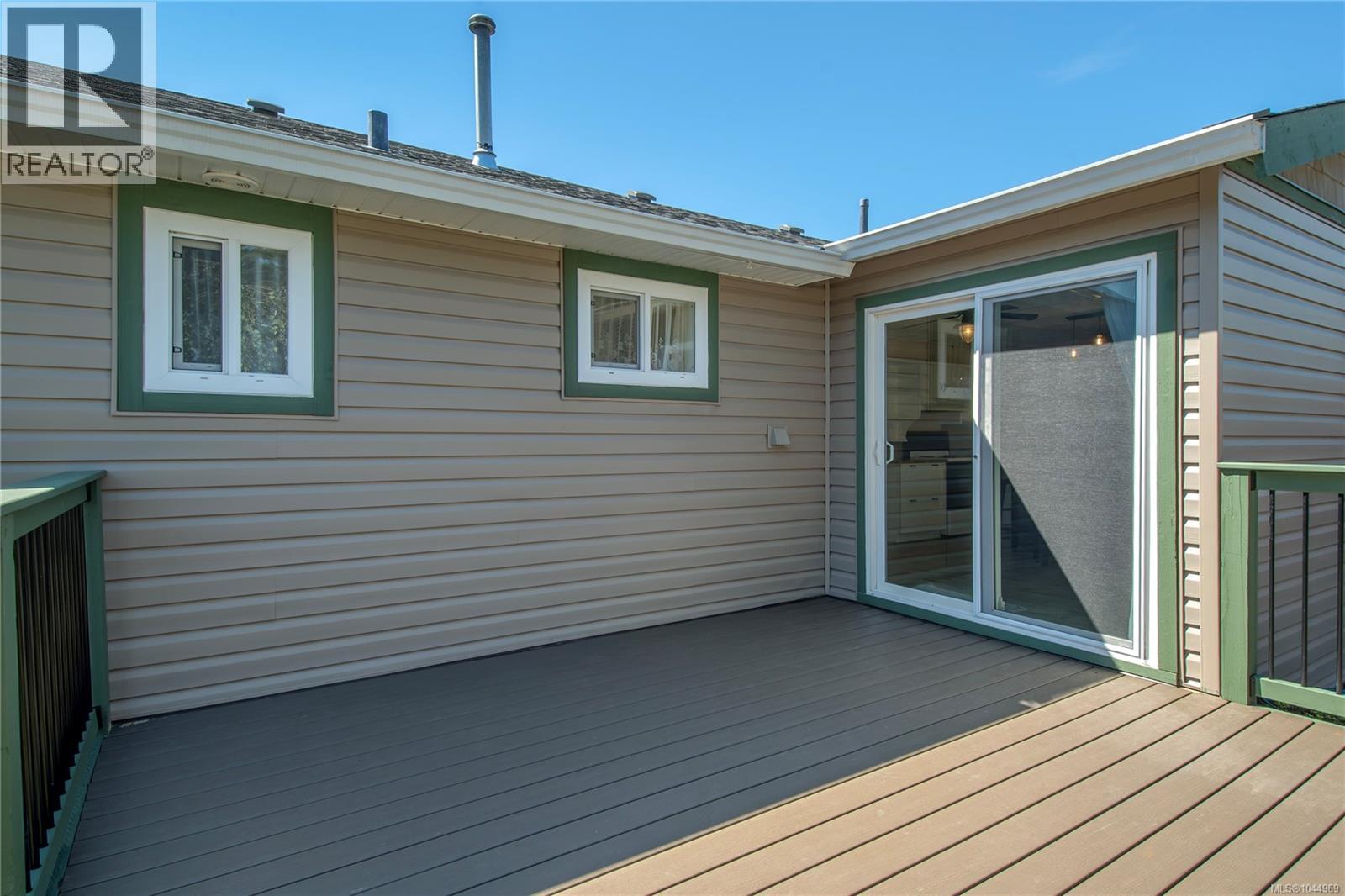 541 Colwyn St Property Photo 26