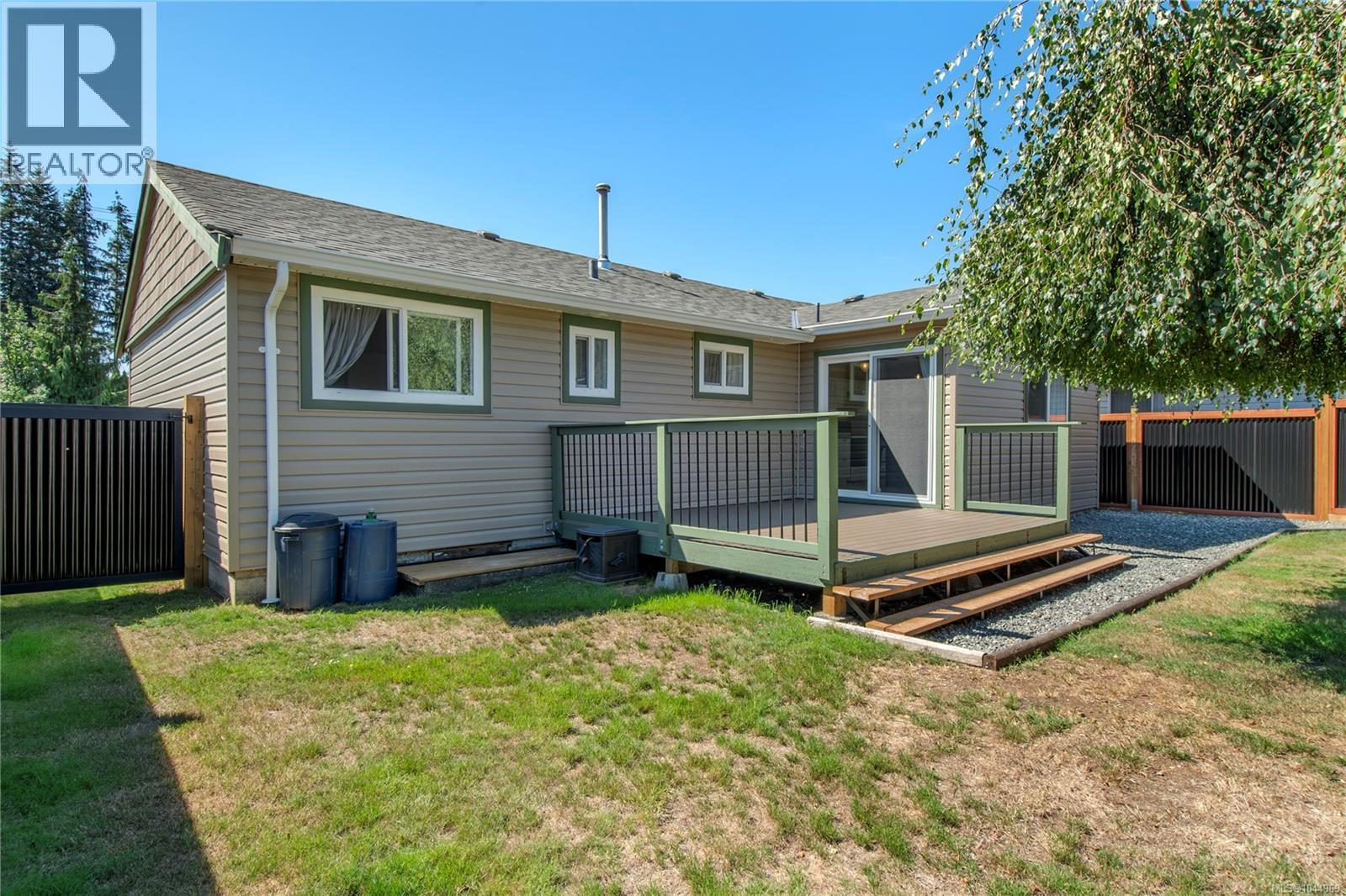 541 Colwyn St Property Photo 28