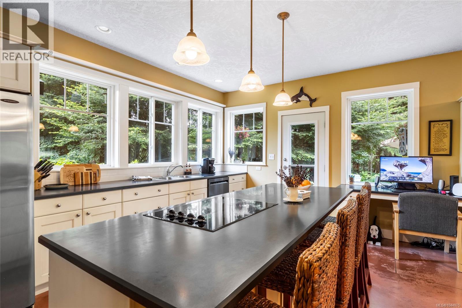 6280 Sooke Rd Property Photo 10
