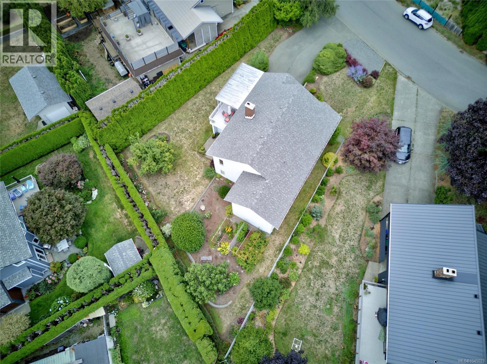 356 Rees Rd Property Photo 10