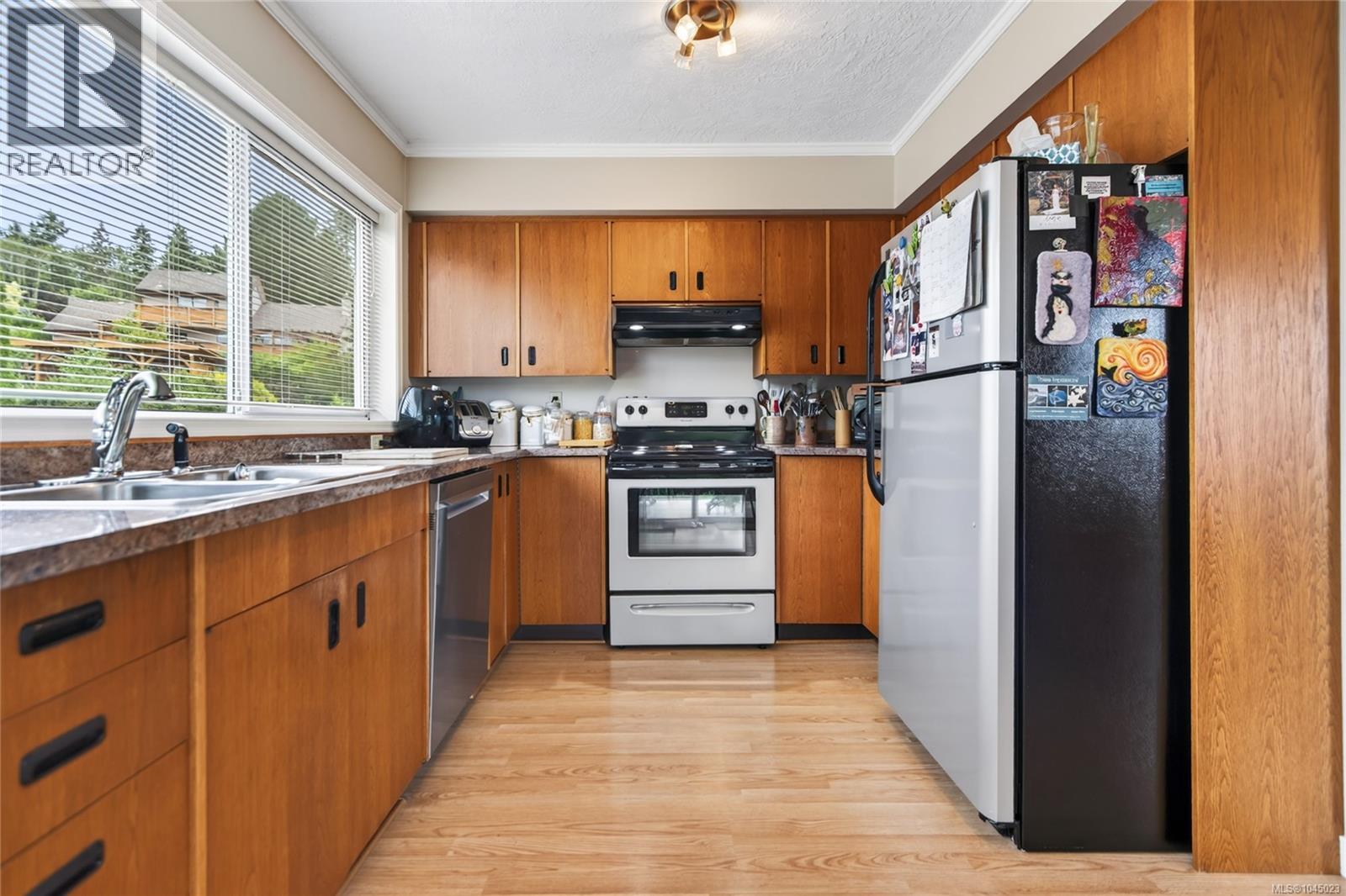 356 Rees Rd Property Photo 19