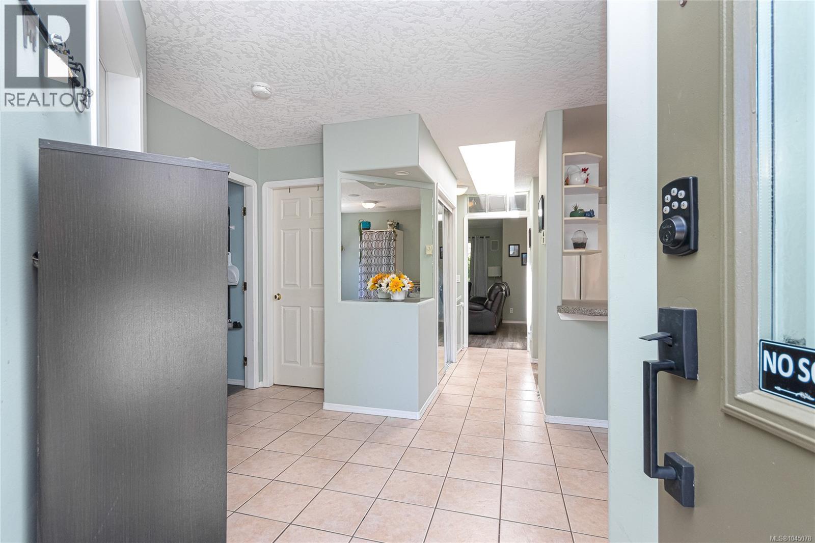 14 2190 Drennan St Property Photo 9