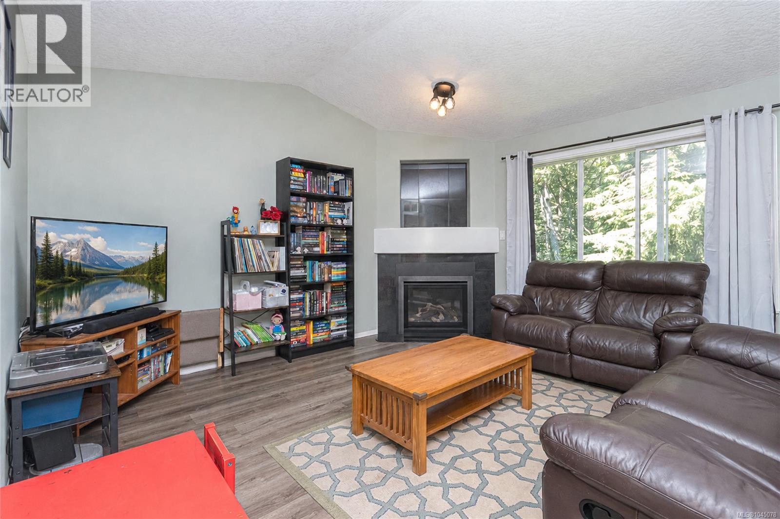 14 2190 Drennan St Property Photo 12
