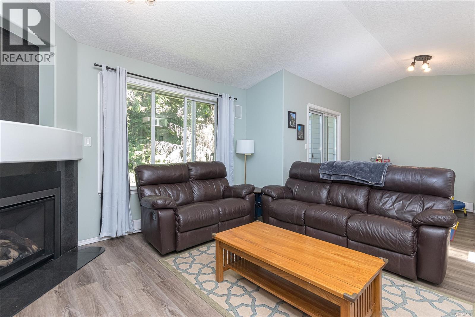 14 2190 Drennan St Property Photo 14