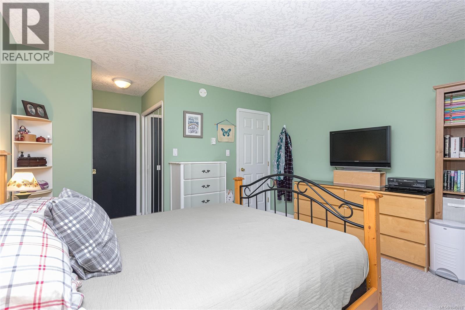 14 2190 Drennan St Property Photo 25