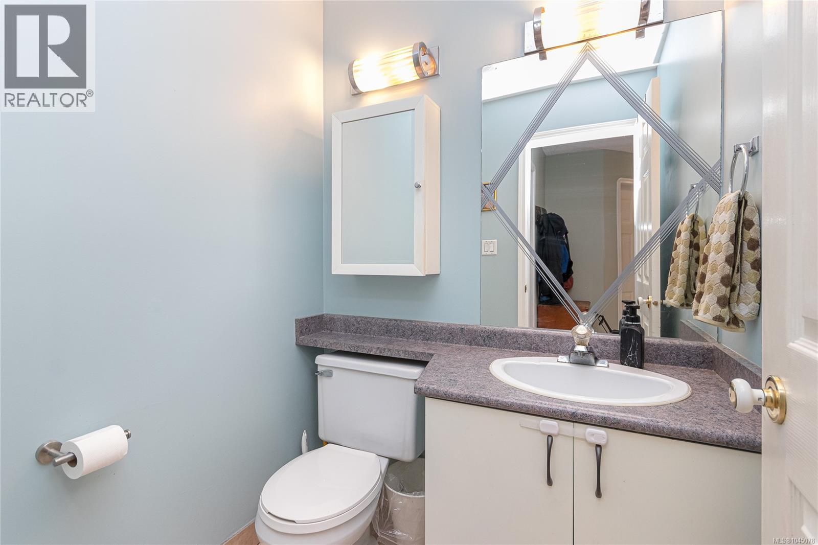 14 2190 Drennan St Property Photo 34