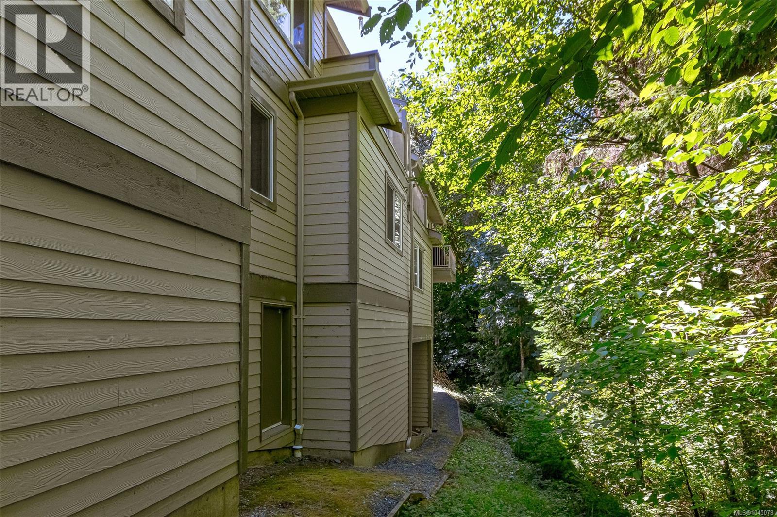 14 2190 Drennan St Property Photo 41