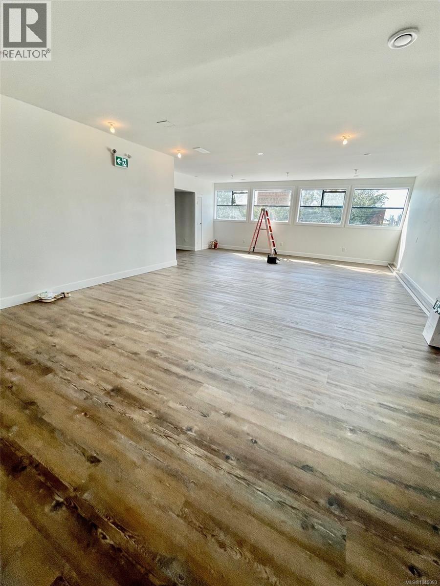 4 416 Garbally Rd Property Photo 7