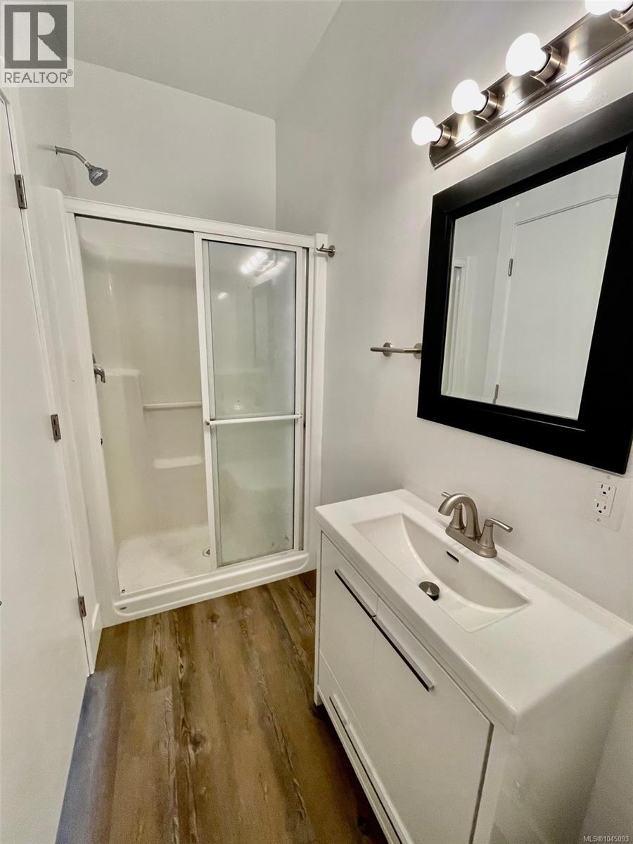 4 416 Garbally Rd Property Photo 8
