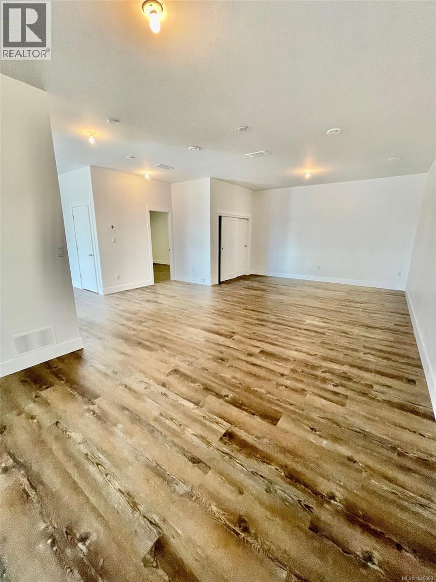 4 416 Garbally Rd Property Photo 12