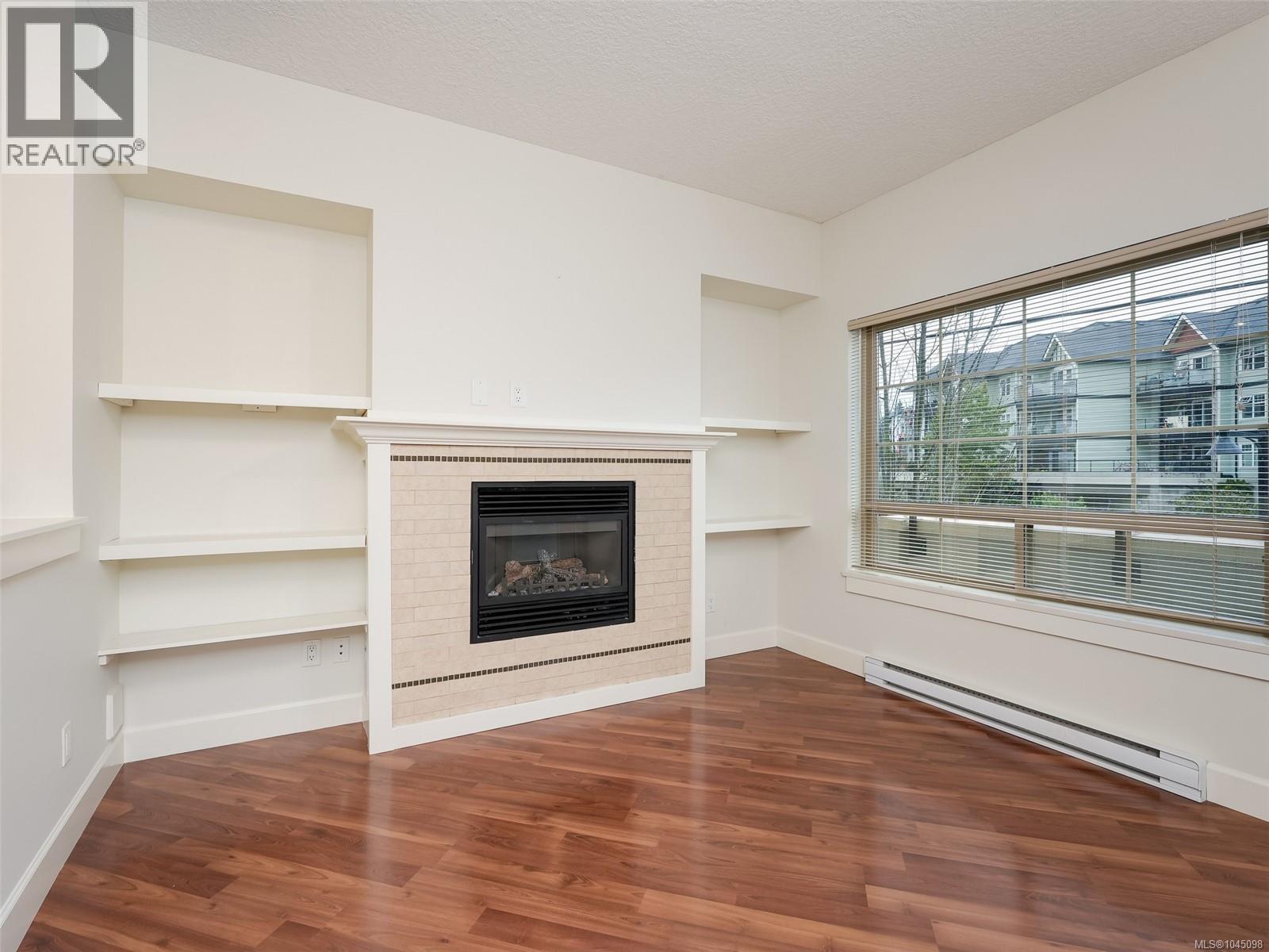 201 785 Station Ave Property Photo 2