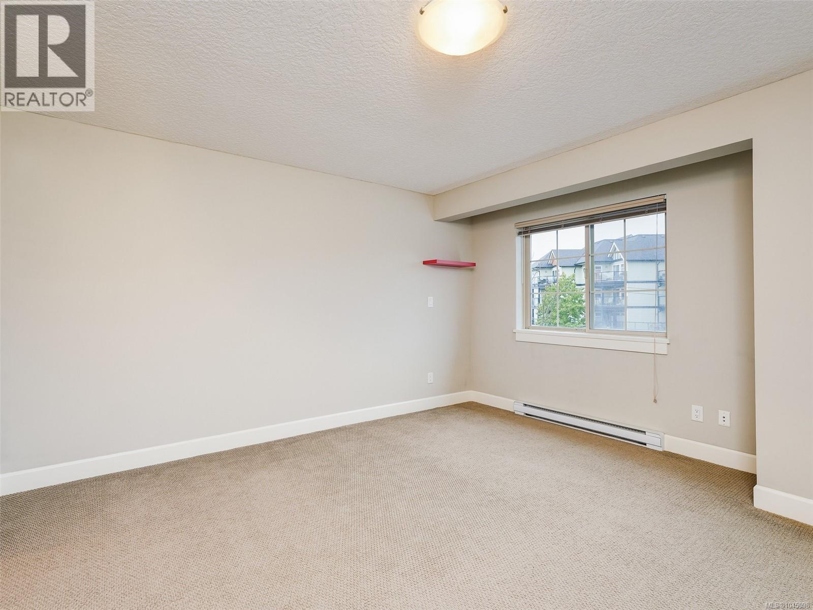 201 785 Station Ave Property Photo 12