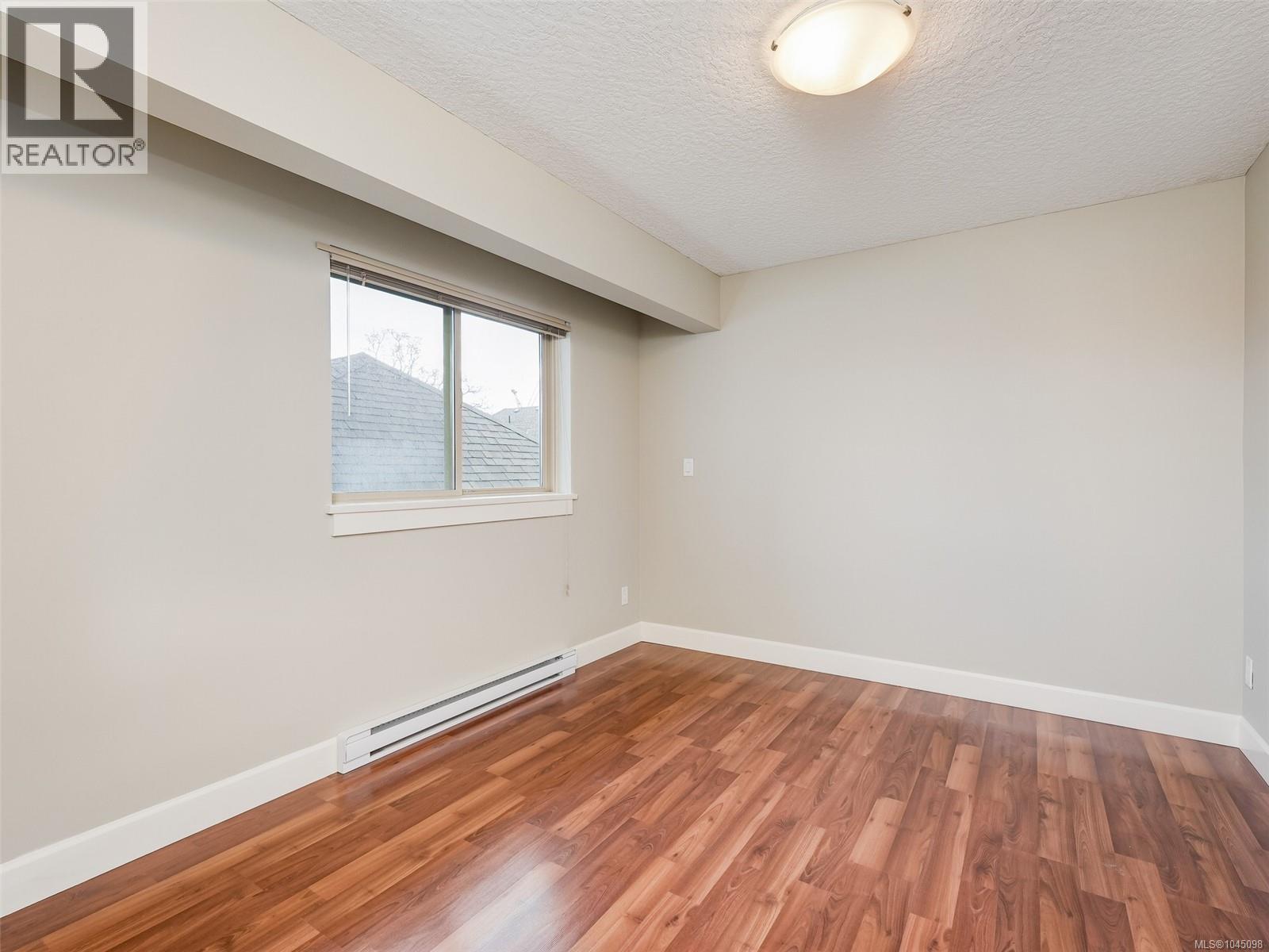 201 785 Station Ave Property Photo 15