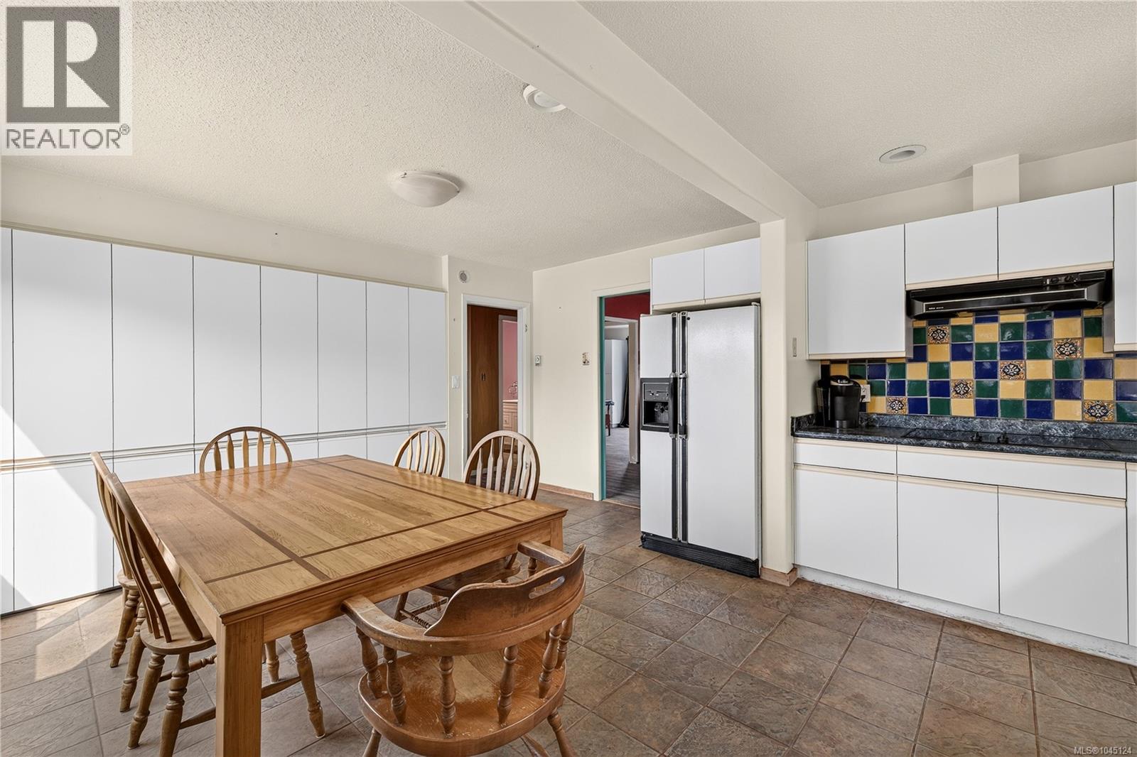287 Price Rd Property Photo 8