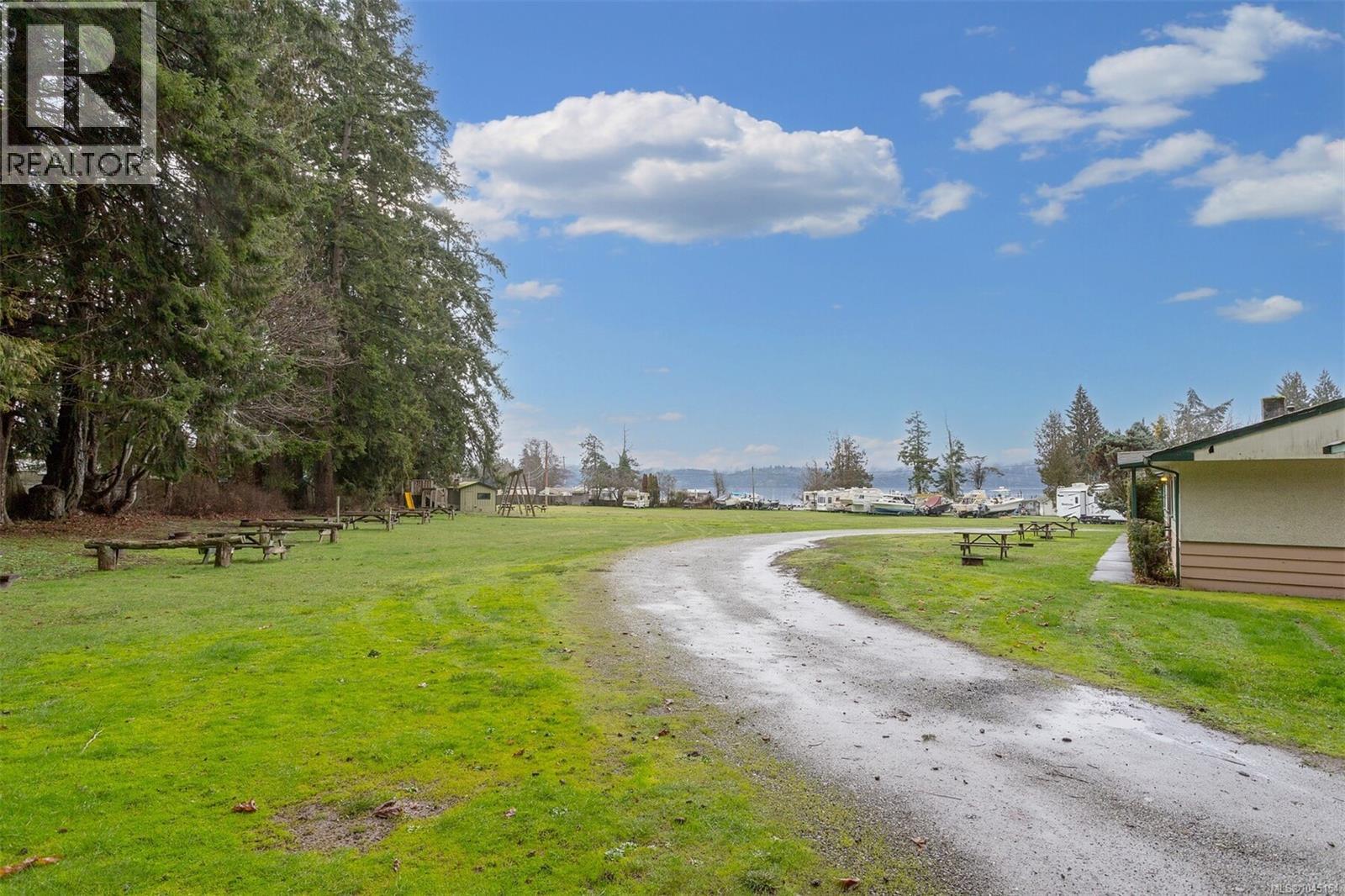 5621 Sooke Rd Property Photo 7