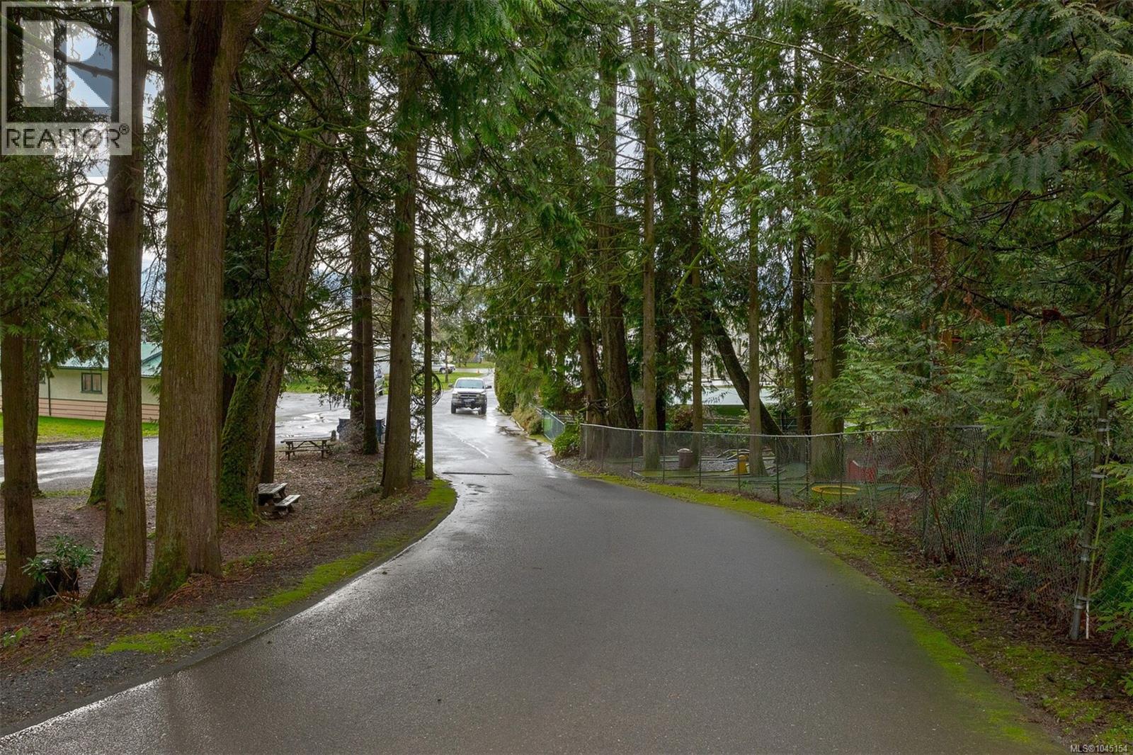 5621 Sooke Rd Property Photo 14