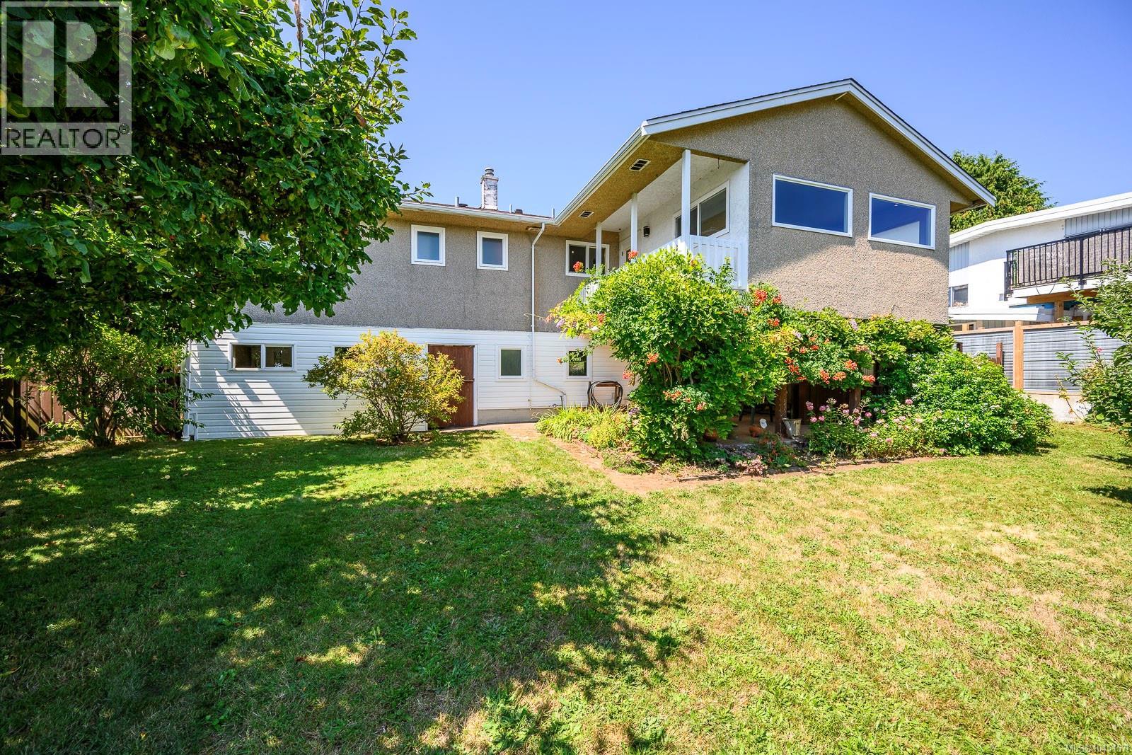 178 Rodello St Property Photo 40
