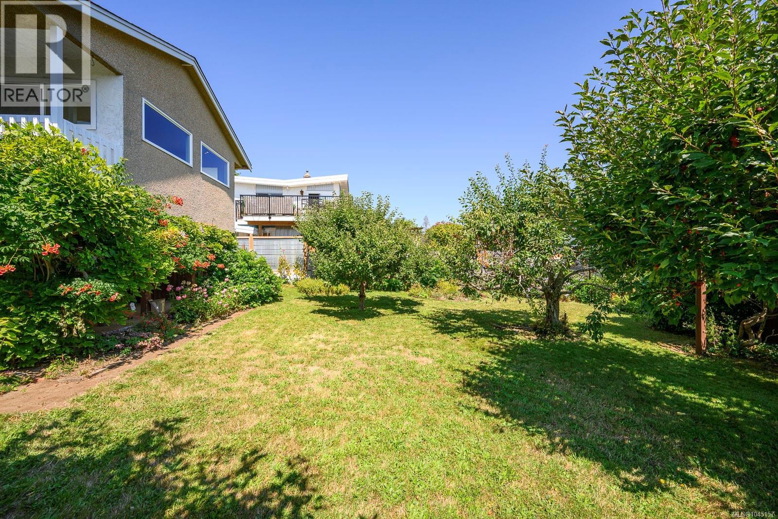 178 Rodello St Property Photo 45
