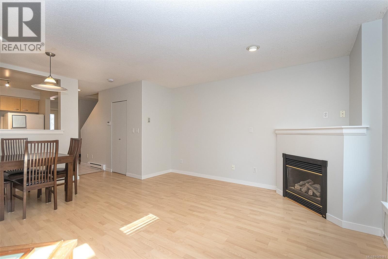 3 1019 North Park St Property Photo 10