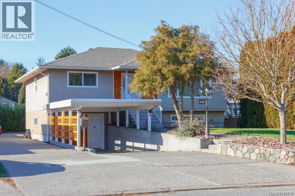 1656 Stanhope Pl Property Photo 1