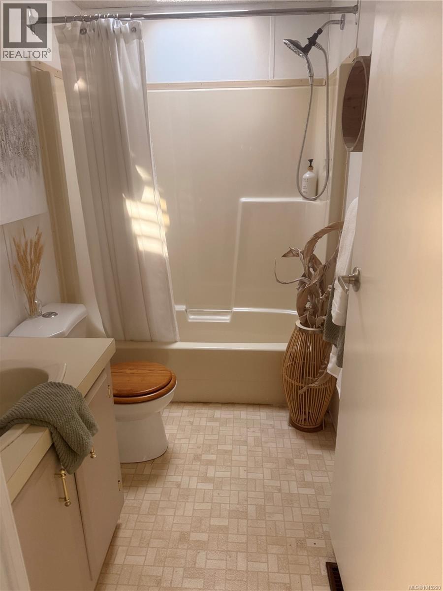 33 7701 Central Saanich Rd Property Photo 27