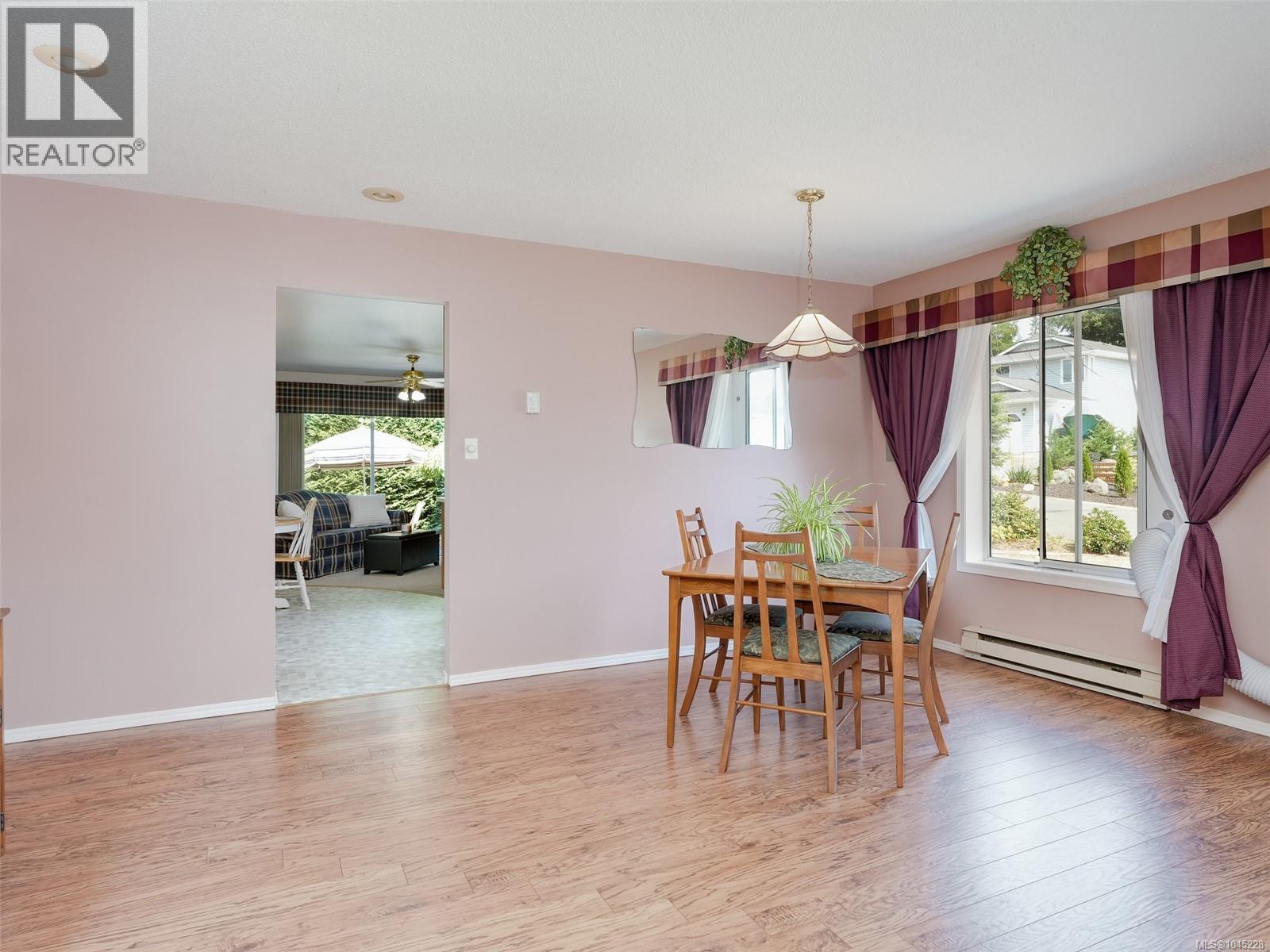 1867 Deborah Dr Property Photo 4