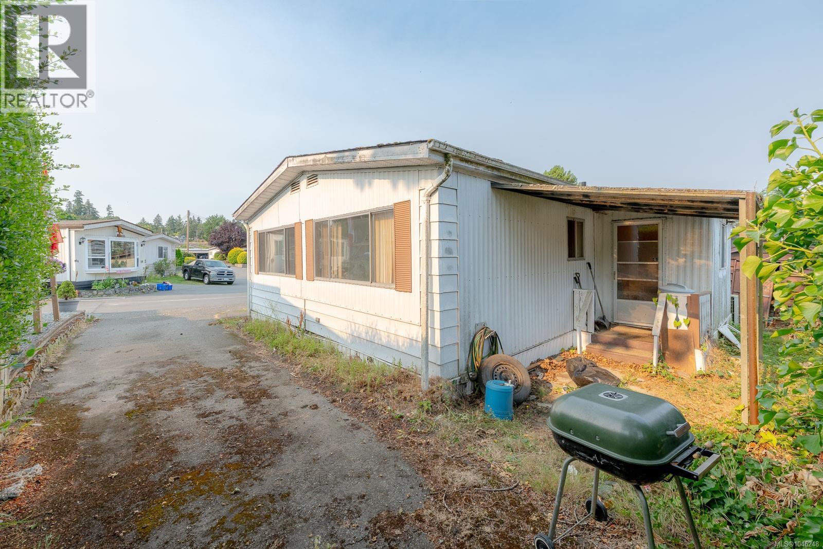 18 158 Cooper Rd Property Photo 6
