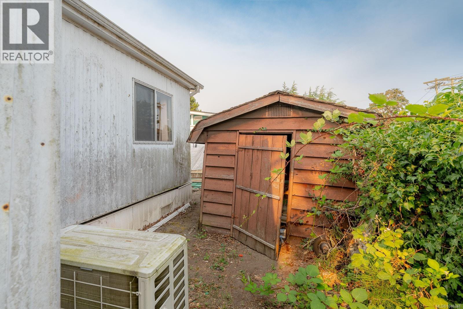 18 158 Cooper Rd Property Photo 10