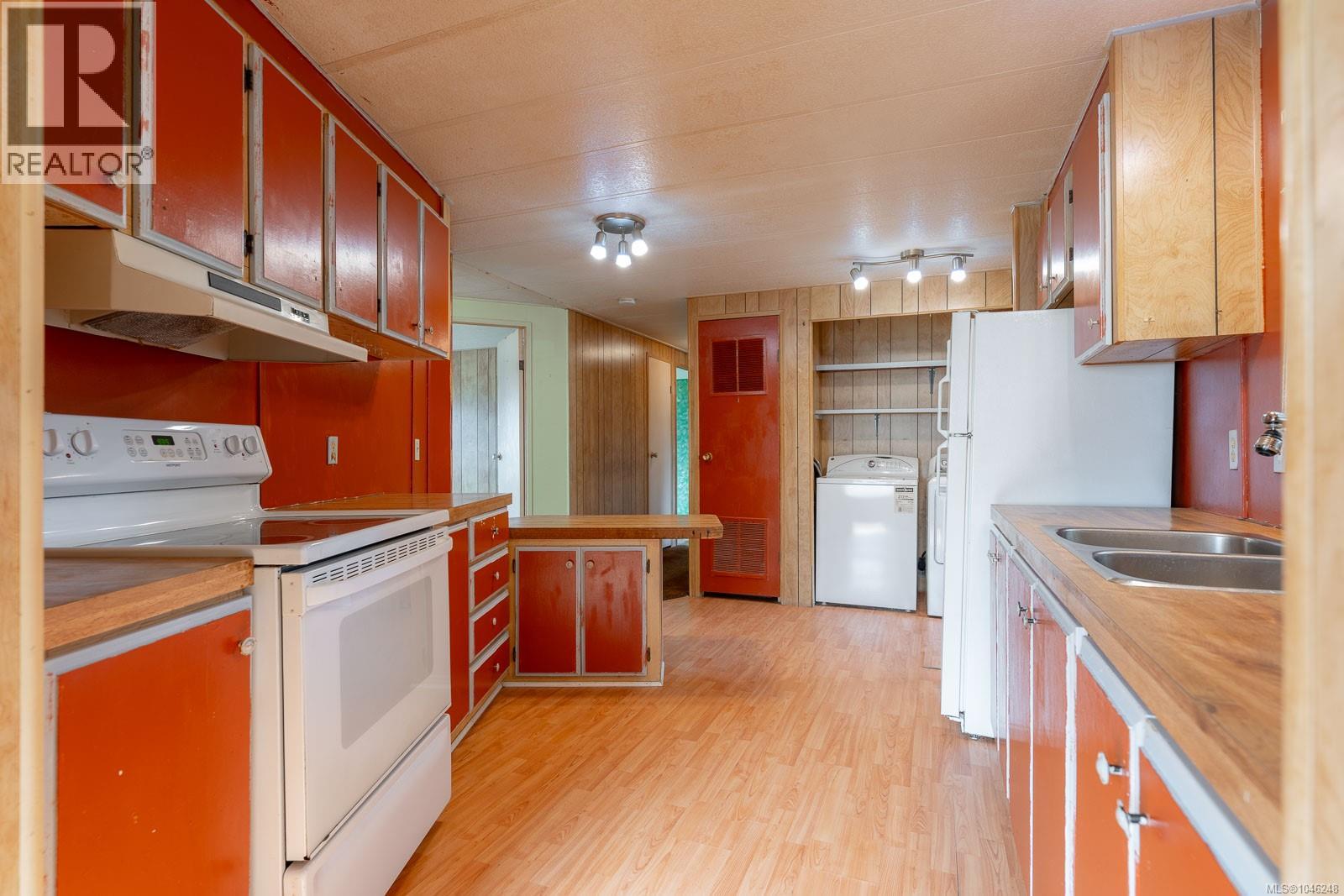 18 158 Cooper Rd Property Photo 20