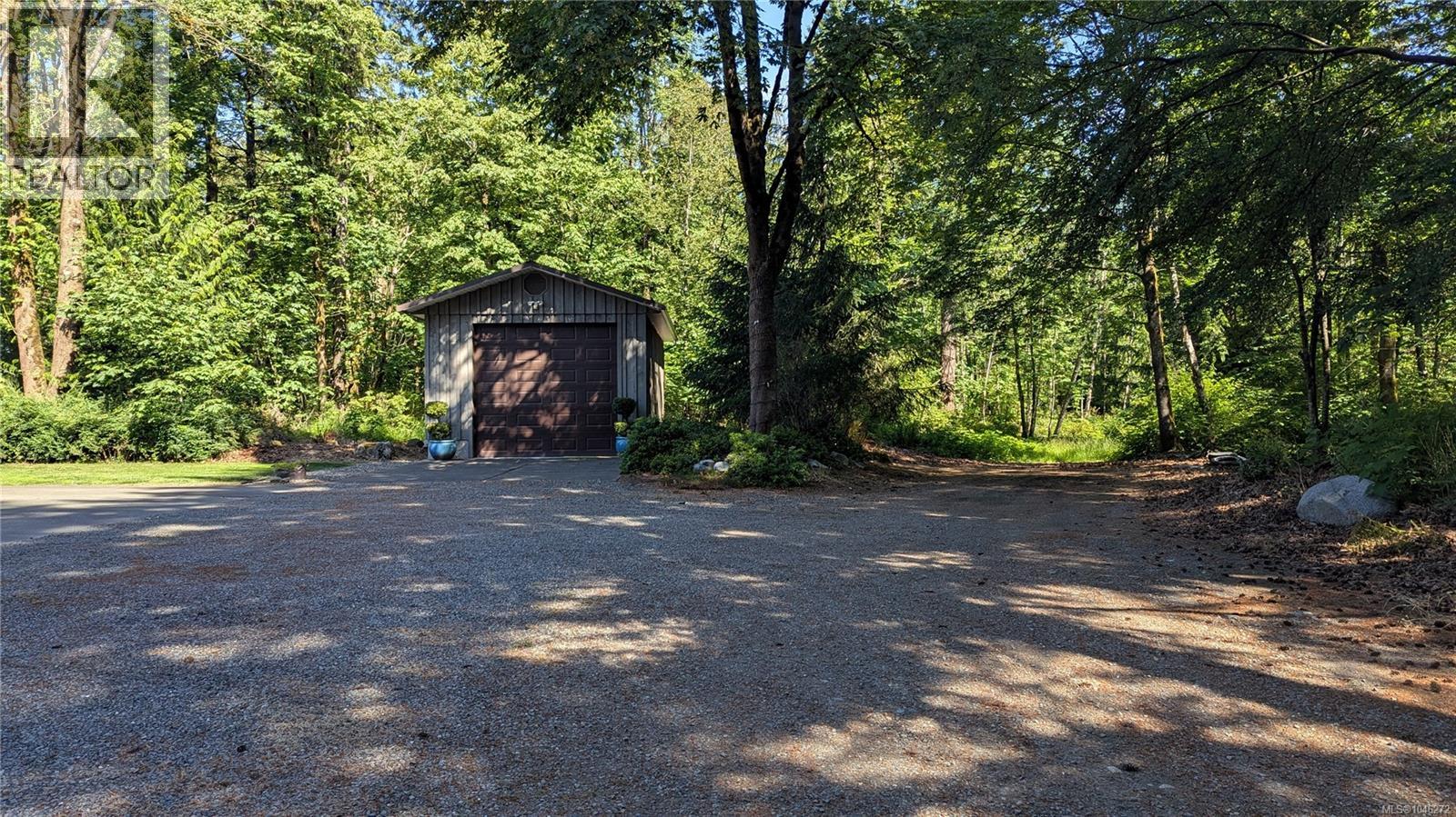 2400 Ployart Rd Property Photo 14