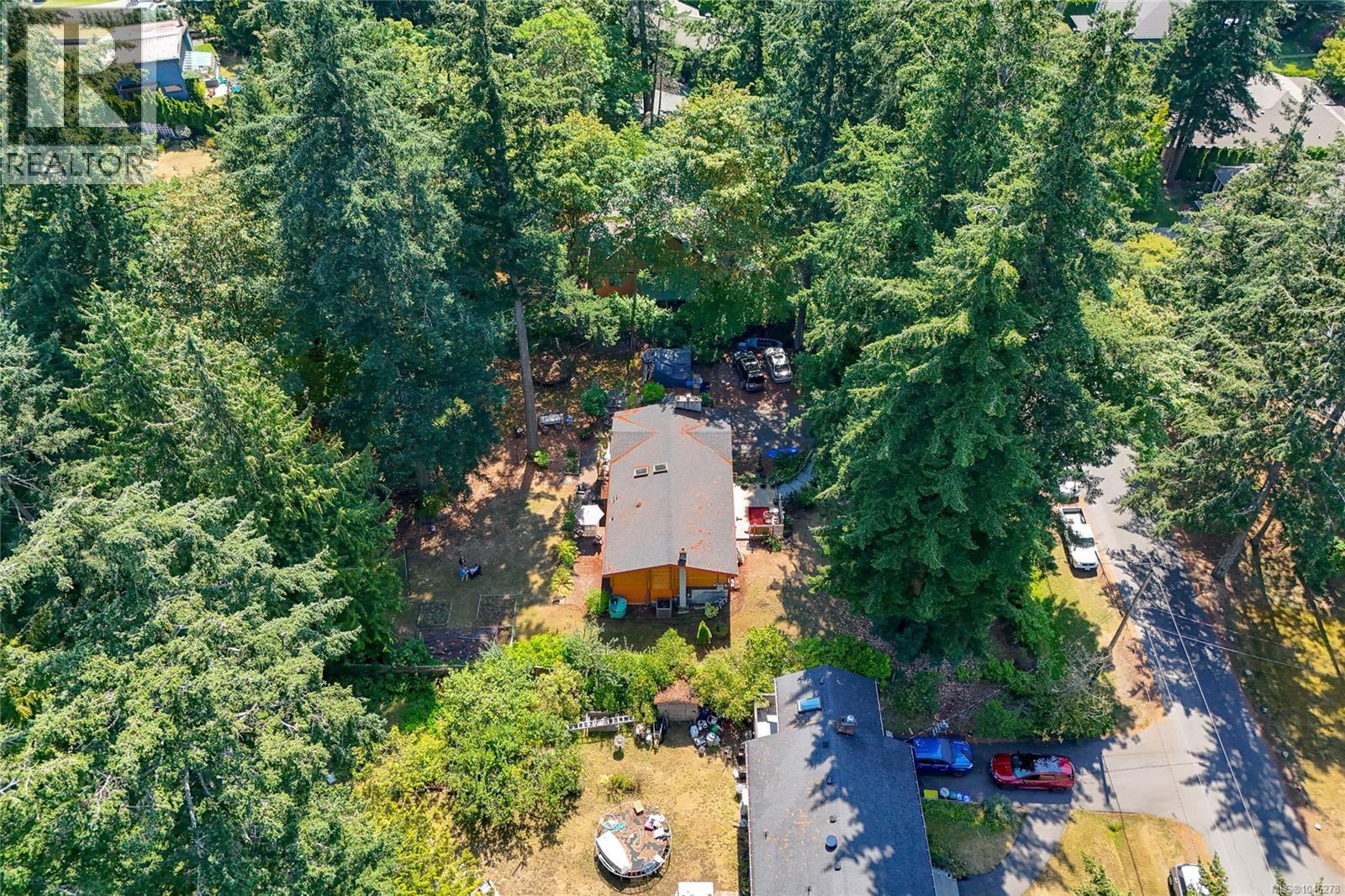 6311 Rodolph Rd Property Photo 4