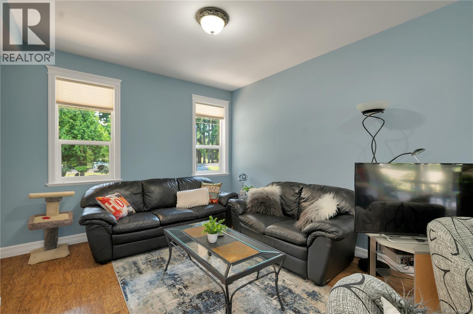 2246 Glenmore Rd Property Photo 40