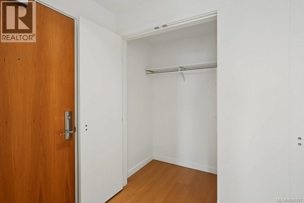 609 363 Tyee Rd Property Photo 10