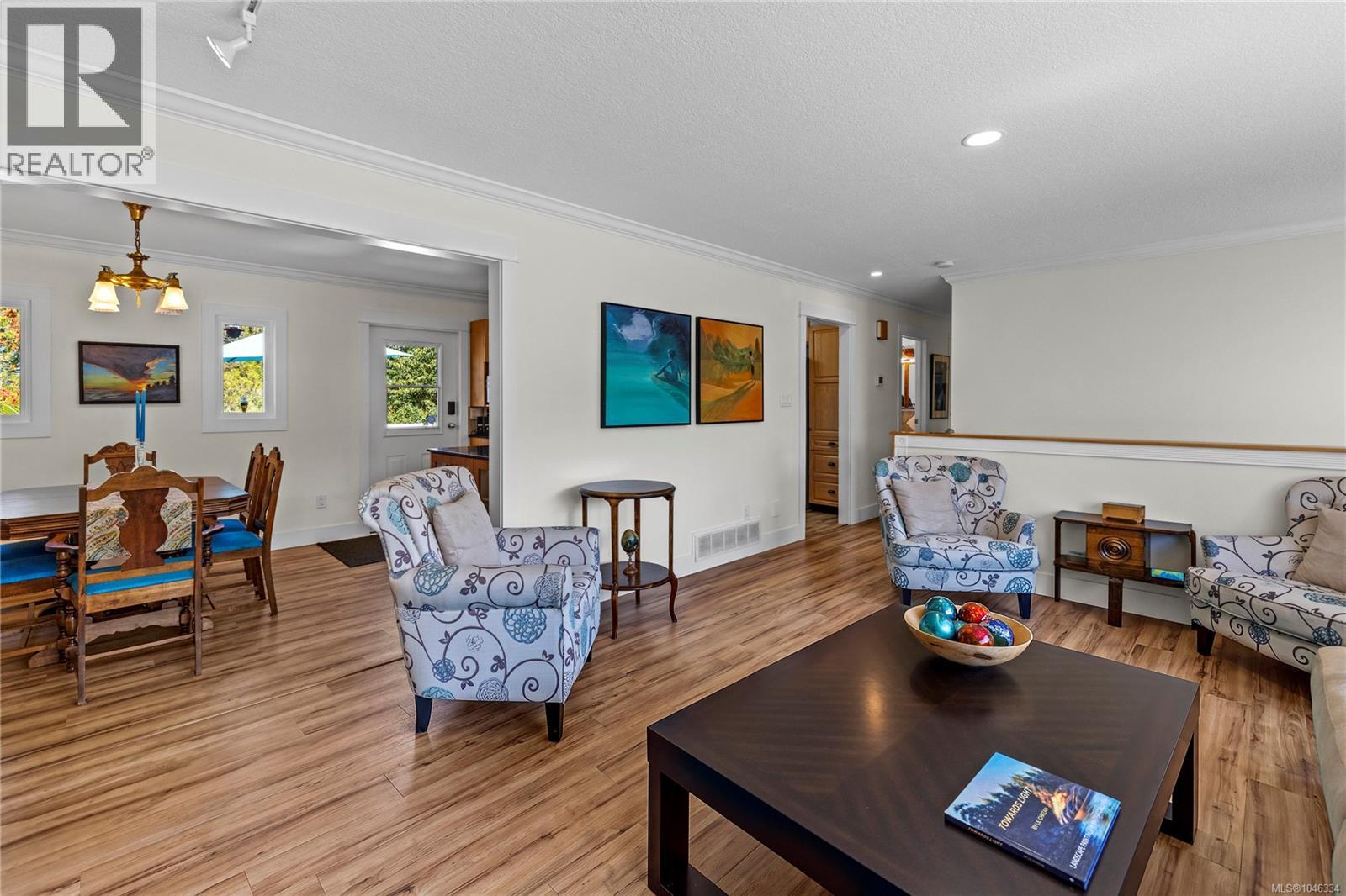 1185 Stuart Pl Property Photo 6