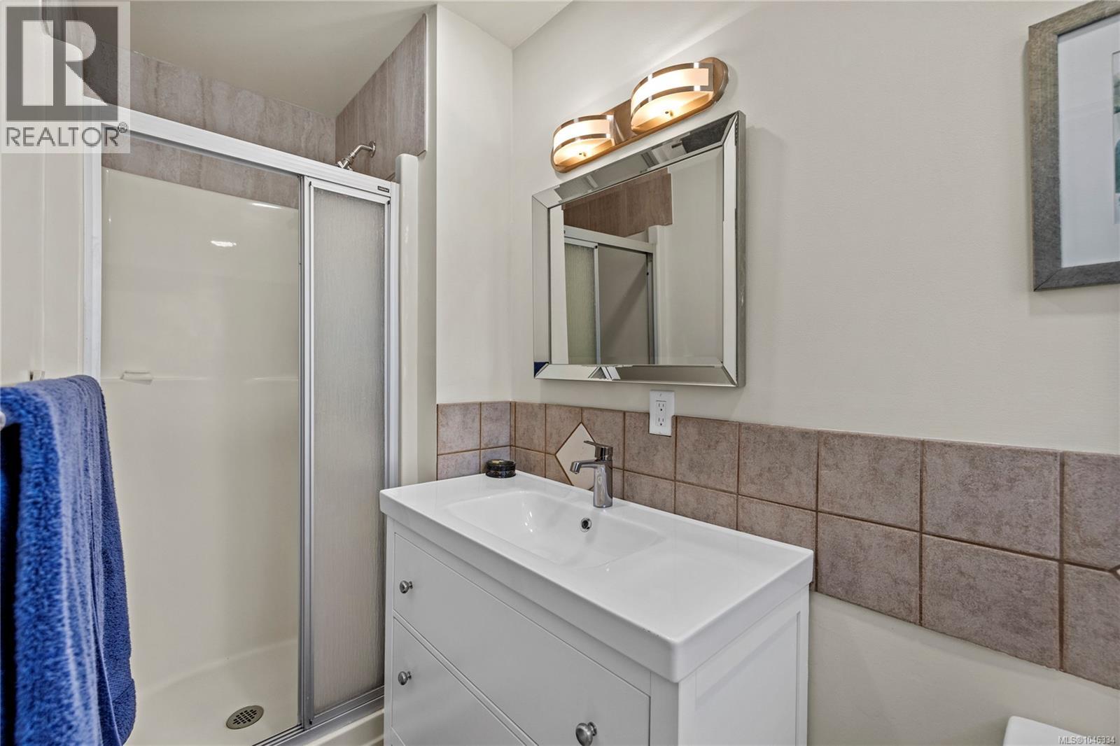 1185 Stuart Pl Property Photo 17